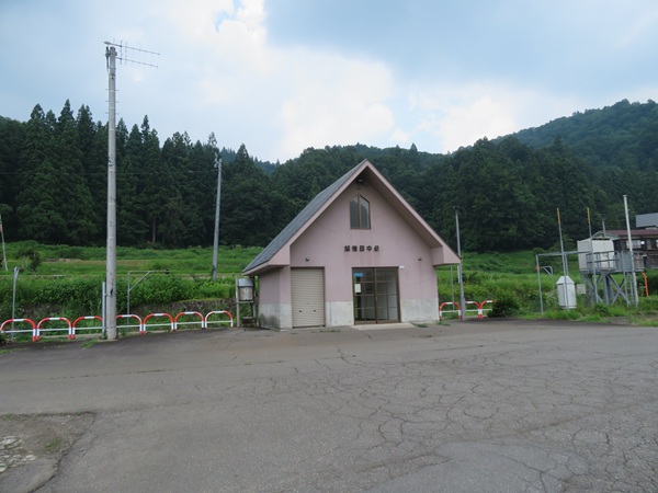 越後田中駅の駅舎